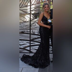 Elegant Black Sequin Mermaid Gown